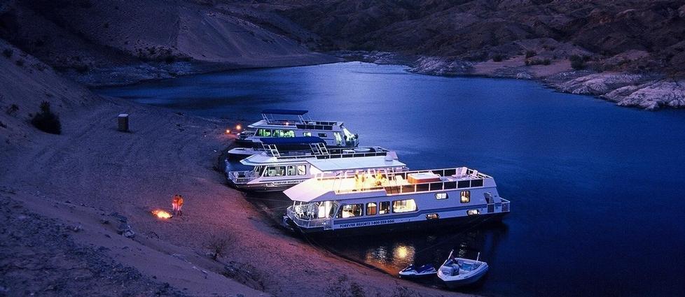 Lake Mead Houseboats